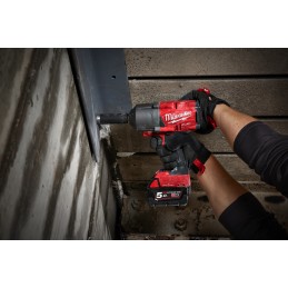 1 pcs - Milwaukee 3/4 in 18V, 5Ah Cordless Impact Wrench