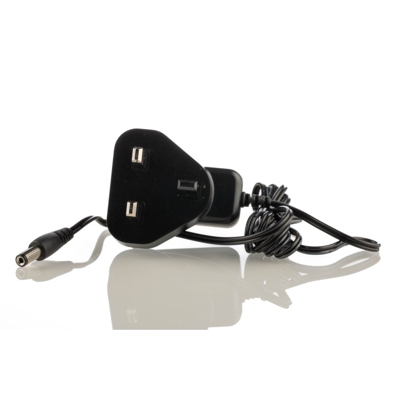 1 pcs - XP Power 5W Plug-In AC/DC Adapter 5V dc Output, 1A Output