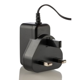 1 pcs - XP Power 5W Plug-In AC/DC Adapter 5V dc Output, 1A Output