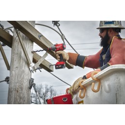 1 pcs - Milwaukee 7/16 in 18V Cordless Impact Wrench, UK Plug