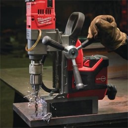 1 pcs - Milwaukee 18V Corded Magnetic Drill