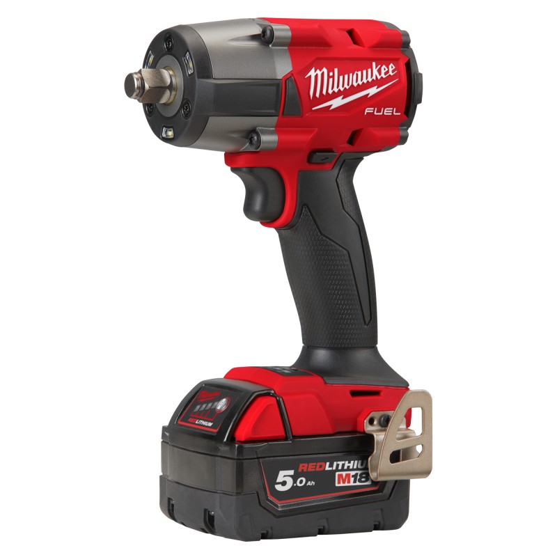 1 pcs - Milwaukee 1/2 in 18V, 5Ah Cordless Impact Wrench, UK Plug