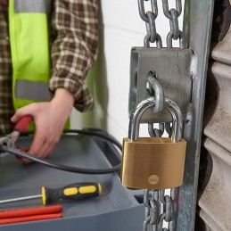 1 pcs - YALE Padlock Brass Padlock, 8mm Shackle, 50mm Body