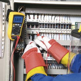 1 pcs - Chauvin Arnoux CA 5233 Handheld Digital Multimeter, True RMS, 10A ac Max, 10A dc Max, 600V ac Max