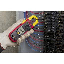 1 pcs - Beha-Amprobe AMP 210 Clamp Meter, Max Current 600A ac CAT III 600V With UKAS Calibration
