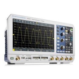 1 pcs - Rohde & Schwarz RTB2004 RTB2000 Series Digital Bench Oscilloscope, 4 Analogue Channels, 100MHz - RS Calibrated