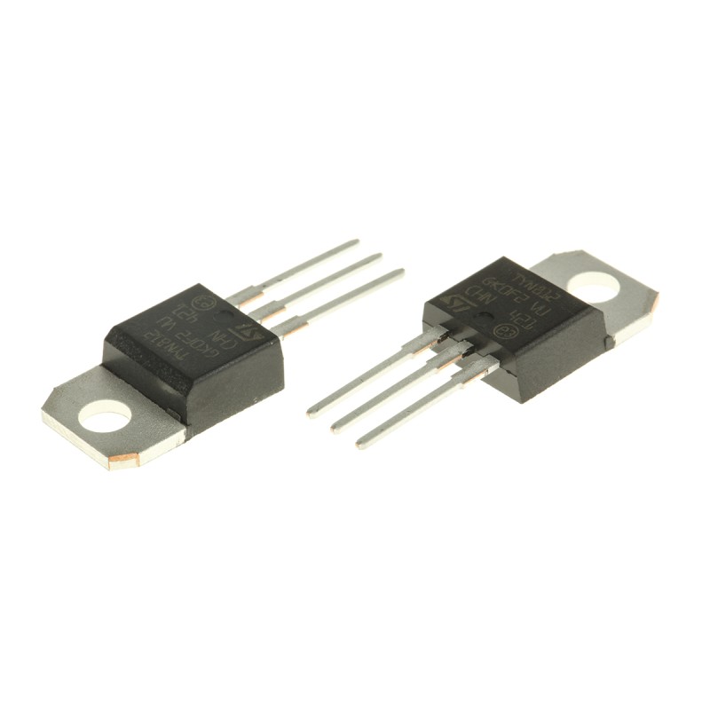 2 pcs - STMicroelectronics TYN812RG, Thyristor 800V, 8A 15mA