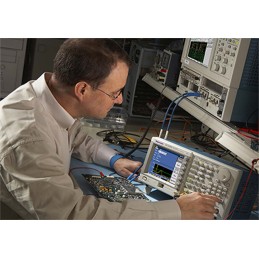 1 pcs - Tektronix AFG3011C Arbitrary Waveform Generator, 10MHz Max, 1 μHz Min - RS Calibrated