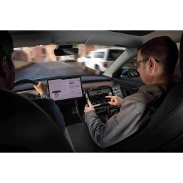 1 pcs - Tektronix MSO24 MSO2 Series Analogue, Digital Bench, Portable, Ultra Compact Oscilloscope, 4 Analogue Channels, 200MHz,