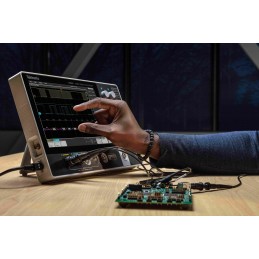 1 pcs - Tektronix MSO24 2 Series MSO Series Analogue, Digital Bench, Portable Oscilloscope, 4 Analogue Channels, 200MHz, 16