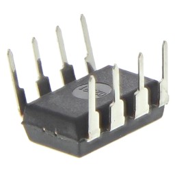 20 pcs - LM211P Texas Instruments, Comparator, Open Collector/Emitter O/P, 0.165μs 5 - 28 V 8-Pin PDIP