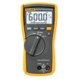 1 pcs - Fluke 113 Handheld Digital Multimeter, True RMS, 600V ac Max - UKAS Calibrated