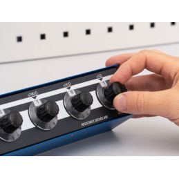 1 pcs - Time Electronics Resistance Decade Box, Resistance Resolution 1Ω, Absolute Maximum Resistance Measurement 1.2MΩ