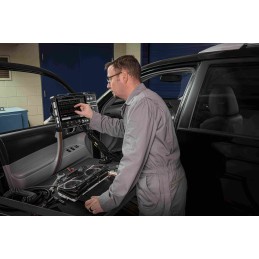 1 pcs - Tektronix MSO24 2 Series MSO Series Analogue, Digital Bench, Portable Oscilloscope, 4 Analogue Channels, 70MHz, 16