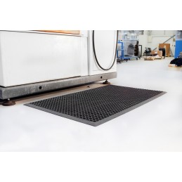 1 pcs - Coba Europe High Duty Grit Nitrile Rubber Walkway Mat, 0.9m x 1.5m x 13mm