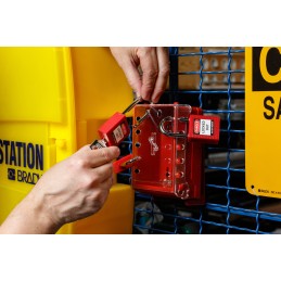 1 pcs - Brady Red 6-Lock Plastic Group Lock Box