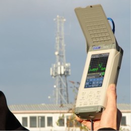 1 pcs - Aim-TTi PSA2703 Handheld Spectrum Analyser, 2.7GHz