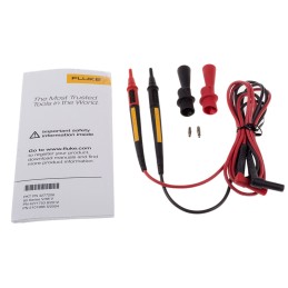 1 pcs - Fluke 83 Handheld Digital Multimeter, True RMS, 10A ac Max, 10A dc Max, 1000V ac Max - RS Calibrated