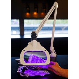 1 pcs - Luxo WAL027980 LED Magnifying Lamp with Table Clamp Mount, 3.5dioptre, 171 x 114mm Lens