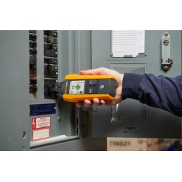 1 pcs - Fluke Fluke 2052 Cable Tracer Kit, Cable Detection Depth 6.1m CAT IV, Maximum Safe Working Voltage 600V