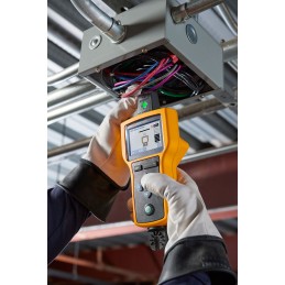 1 pcs - Fluke Fluke 2062 Cable Tracer Kit, Cable Detection Depth 6.1m CAT IV, Maximum Safe Working Voltage 600V