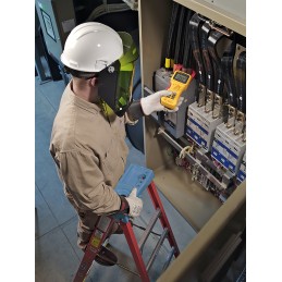 1 pcs - Fluke 355 Clamp Meter, 2000A dc, Max Current 2000A ac CAT III 1000V With RS Calibration