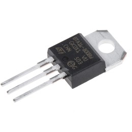 10 pcs - STMicroelectronics Through Hole, 3-pin, TRIAC, 800V, Gate Trigger 1.3V 800V