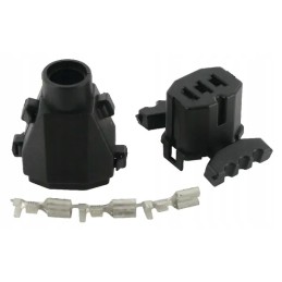 Plug and socket 3 pin