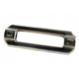 A nut tensioning the turnbuckle of the side chains