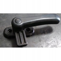 Close side and front right windows