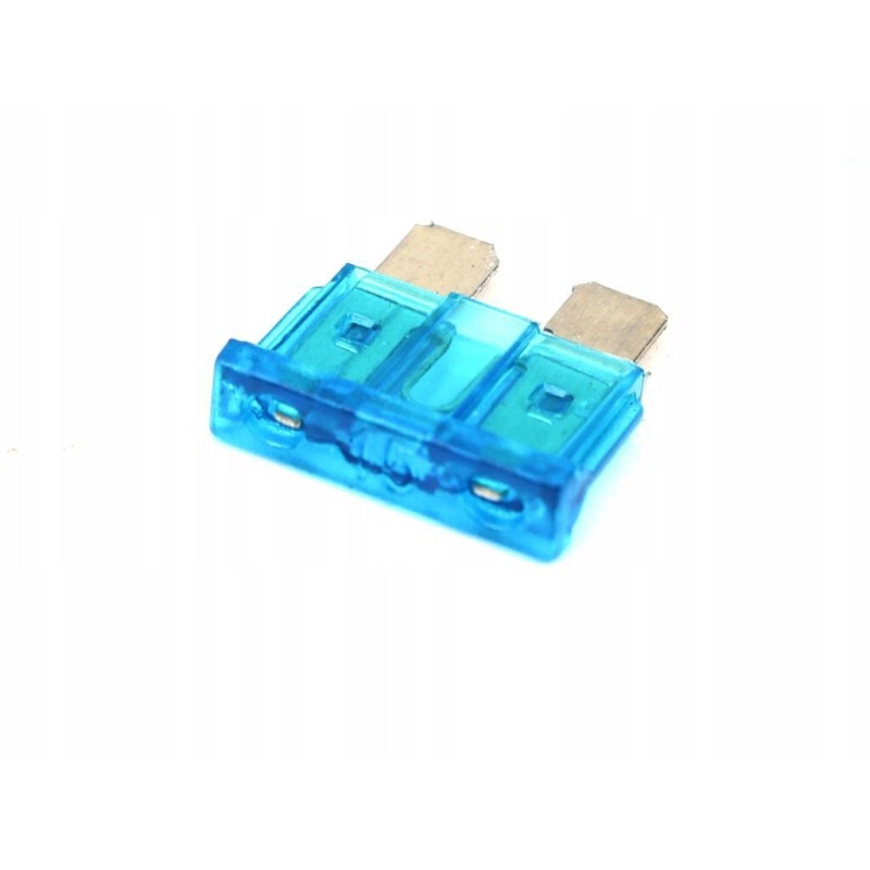 15a blade fuse sold in units of 10