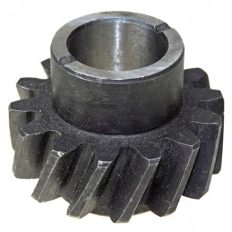 The intermediate gear of the gearbox oil pump drive