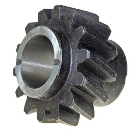 The intermediate gear of the gearbox oil pump drive
