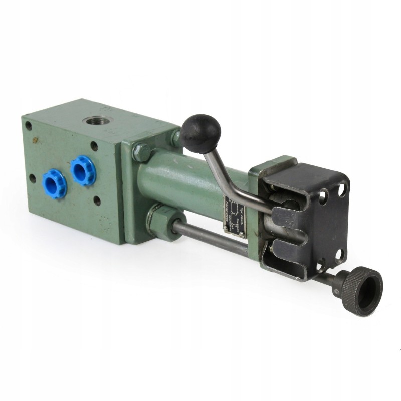 Hydraulic distributor of the lift, set c 330