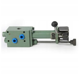 Hydraulic distributor of the lift, set c 330