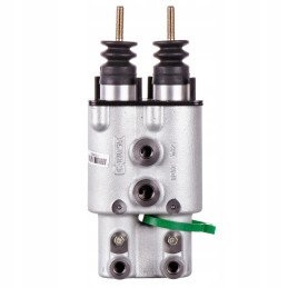 Case McCormick Carlisle combined master cylinder