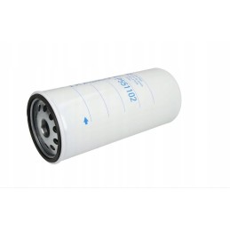 Spin on Donaldson P551102 oil filter