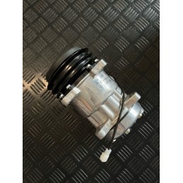 Air conditioning compressor compressor