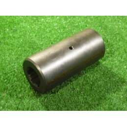 Front drive shaft connector mf 3384857m2 sleeve