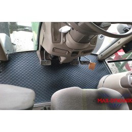 Kubota m6 m6002 m6 122 m6 132 m6 142 rubber mats