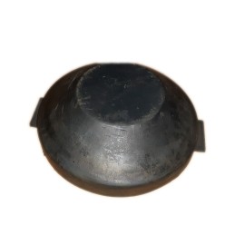 Cover with rubber cover for the bison discharge pipe