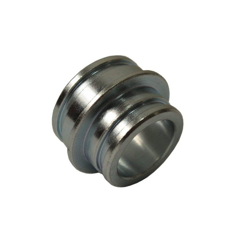 Sleeve for the Ursus C 385 reinforced hydraulic pump connector