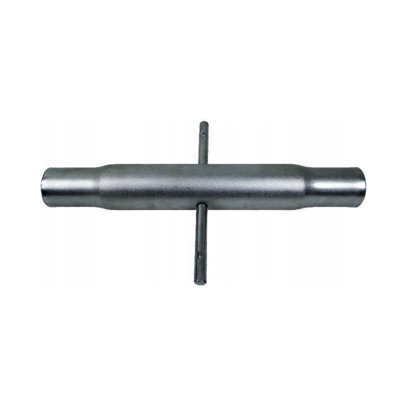 Threaded pipe of the central connector 30x3