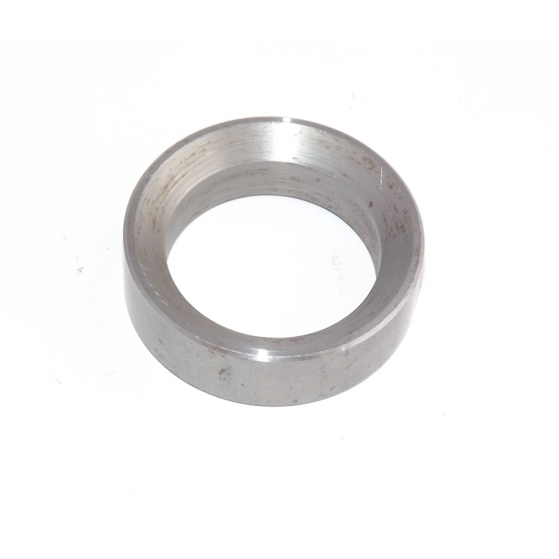 Ursus C 330 C 360 wheel journal ring