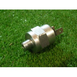 Oil pressure sensor 186 27 1693367m1 massey