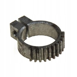 The gear ring moves the injection pump element