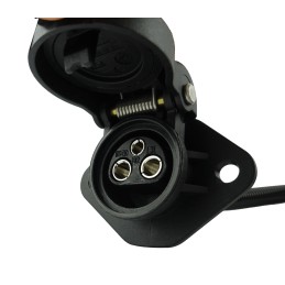 Installation power cable with socket for the tractor