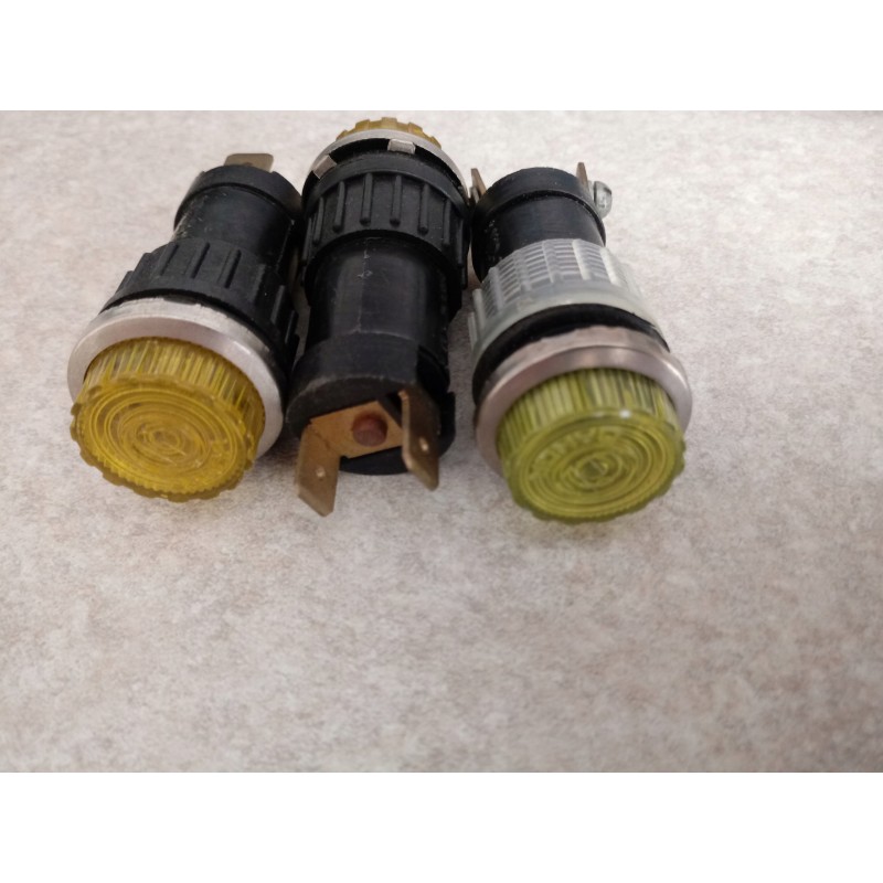 Yellow indicator light: Sycamore Ursus Zetor MF Zuk