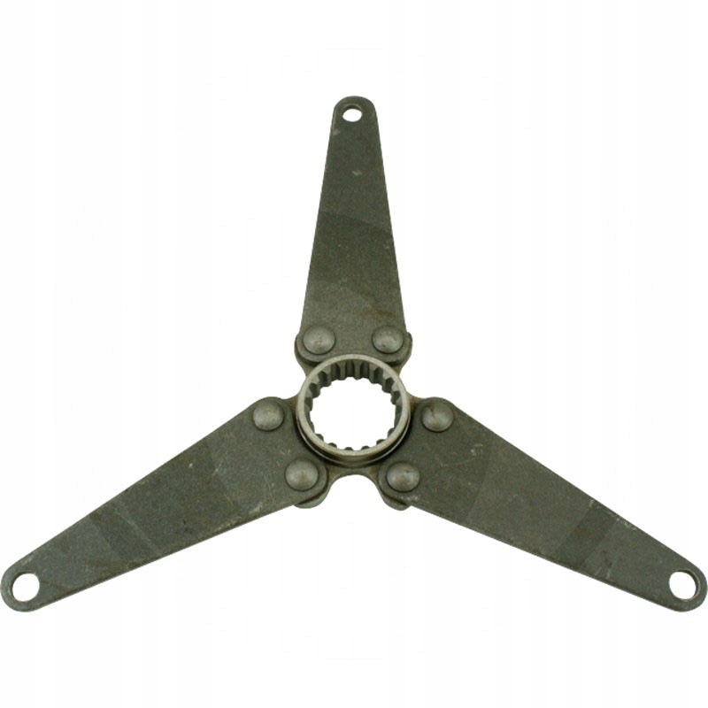 The PTO drive hub couples the 6-cylinder 18-fr engine