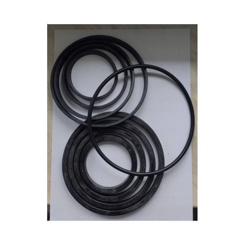 Tipping force seals for kipper star and scrapers